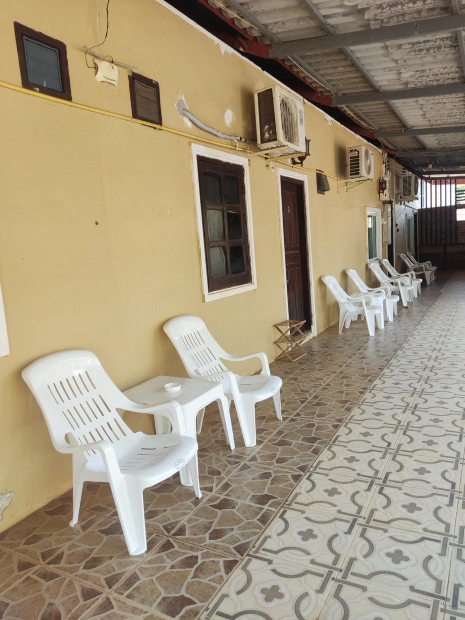 Erawan Guesthouse Pakse Exterior foto